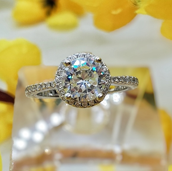 ROUND STONE LUXURY STERLING SILVER RING - Picture 2 of 8